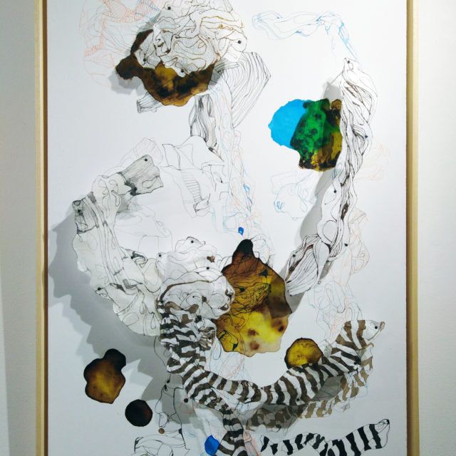 Barbara Lerch, Sans Titre. 90 x 60 x 5 cm (94 x 64 x 6 cm encadré), encres, café, acrylique et papiers cloués sur bois, 2021